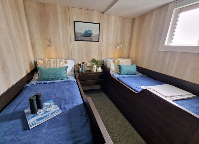 Ushuaia Premier Twin cabin