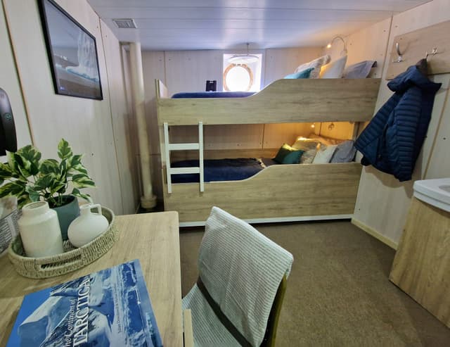 Ushuaia Standard Twin cabin
